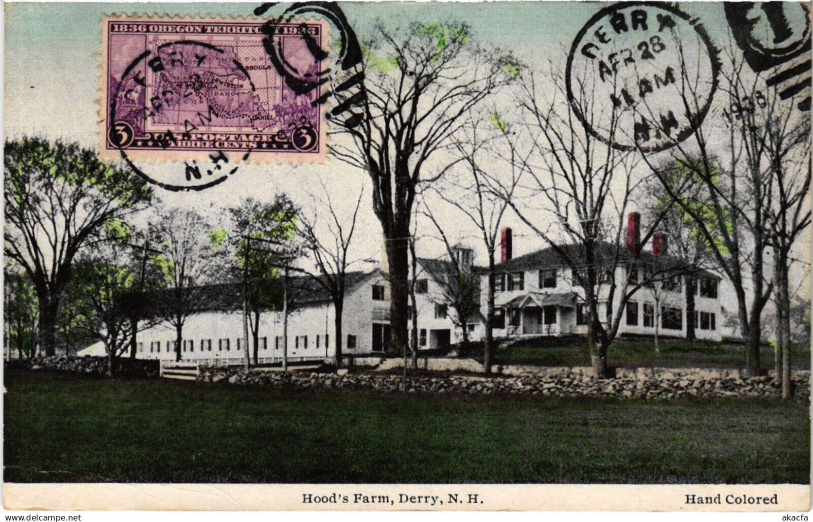 PC US, NH, DERRY, HOOD'S FARM, VINTAGE POSTCARD (B45751)