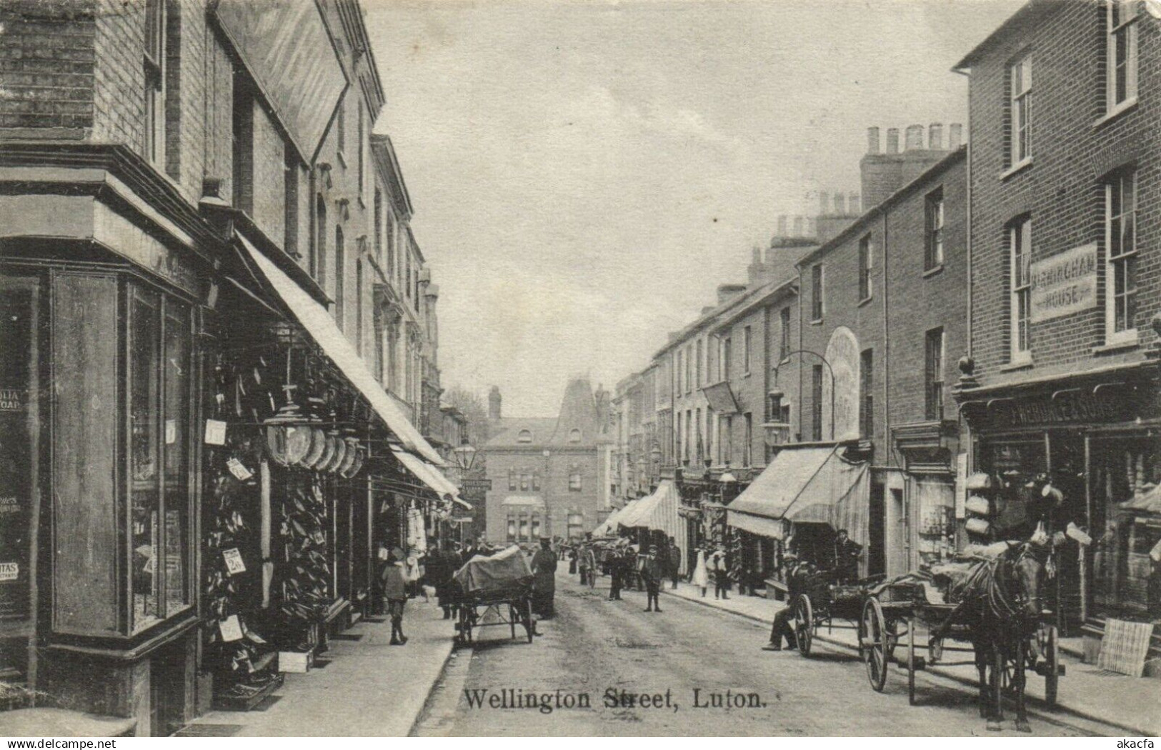 PC WELLINGTON STREET LUTON BEDFORDSHIRE ENGLAND VINTAGE POSTCARD (u1003)