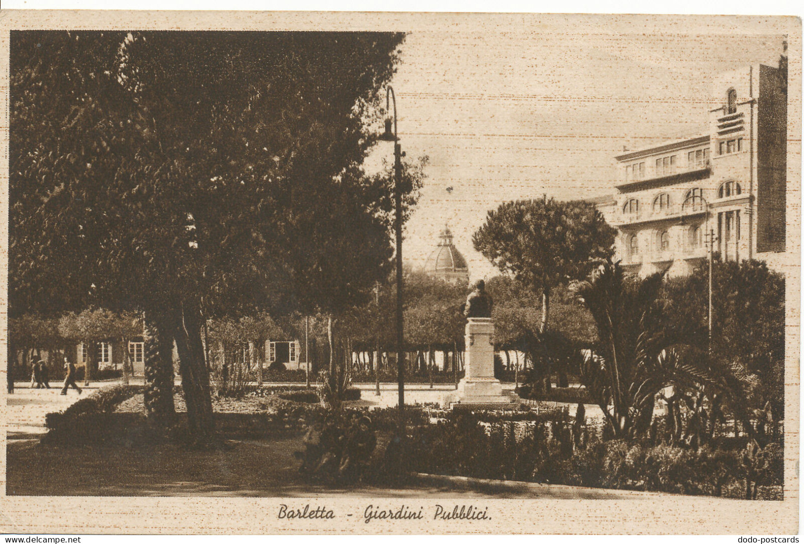 PC10163 Barletta. Giardini Pubblici. G. Papeo