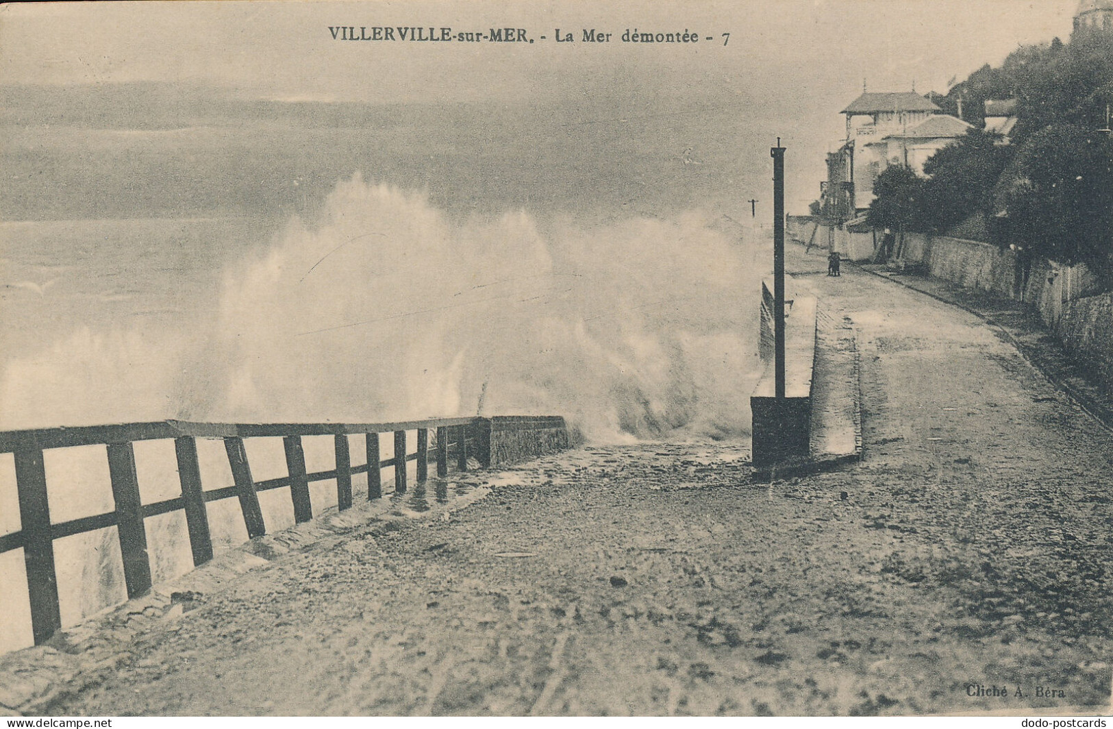 PC18796 Villerville sur Mer. La Mer Demontee. No 7