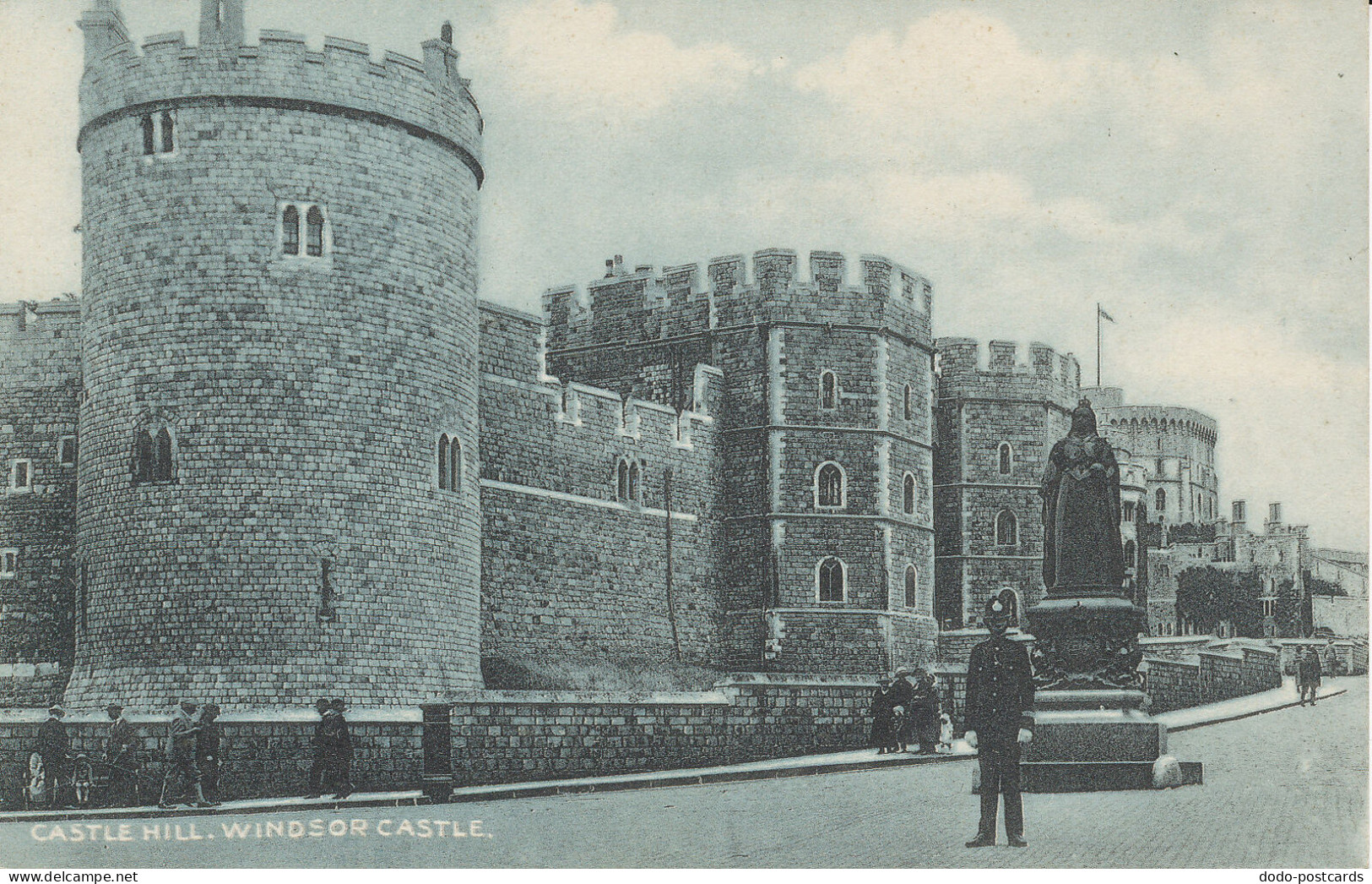 PC21809 Castle Hill. Windsor Castle