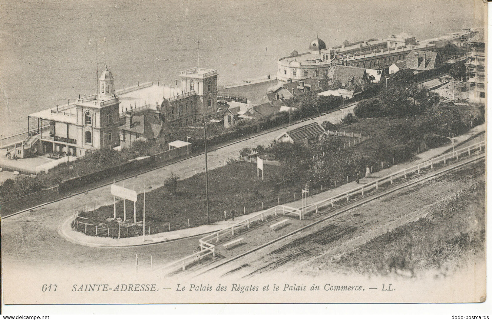 PC34334 Sainte Adresse. Le Palais Regales et le Palais Commerce. Levy Fils. No 6