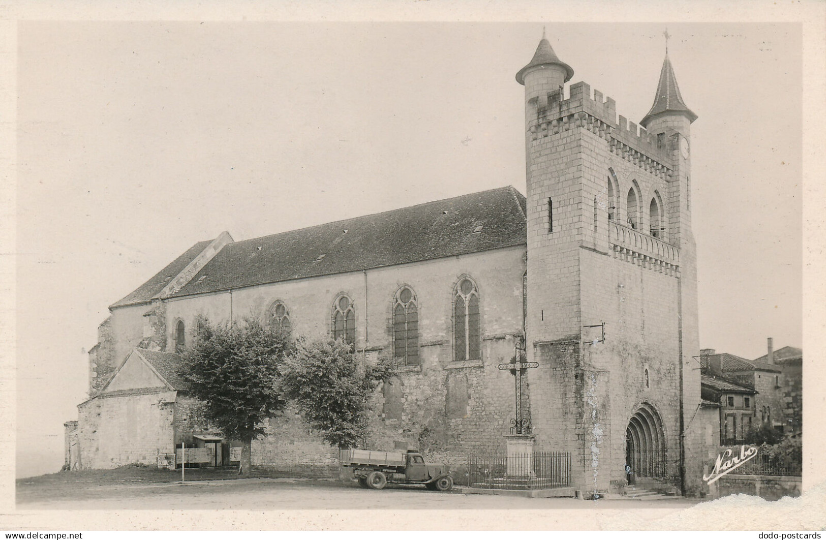 PC50120 Monflanquin. Eglise Saint Andre. Michelet. No 10