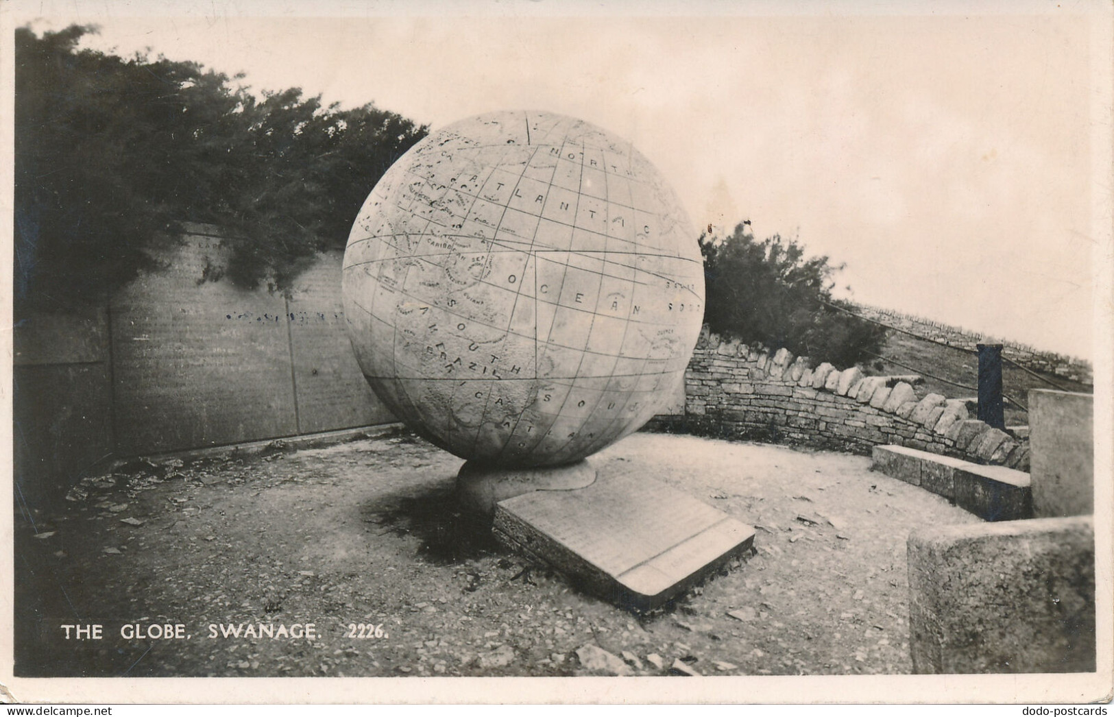 PC74053 The Globe. Swanage. Hill and Churchill. RP. 1933