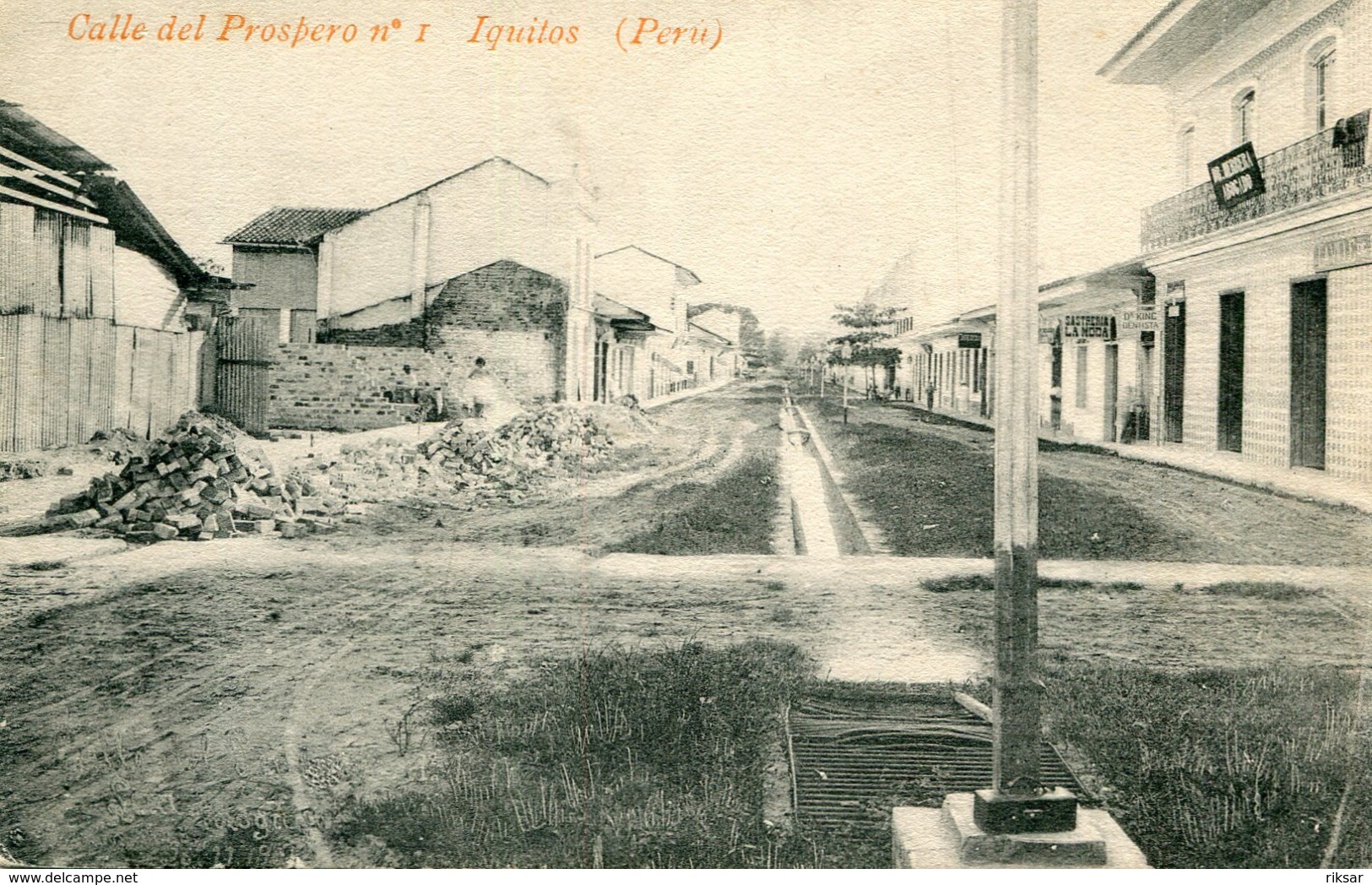 PEROU(IQUITOS)