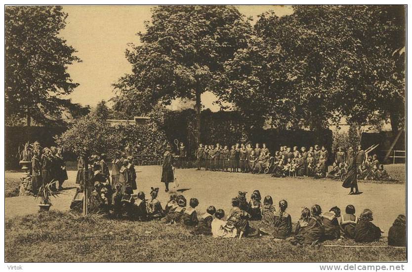 Peruwelz :  pensionnat des dames de St. Charles  :  tennis