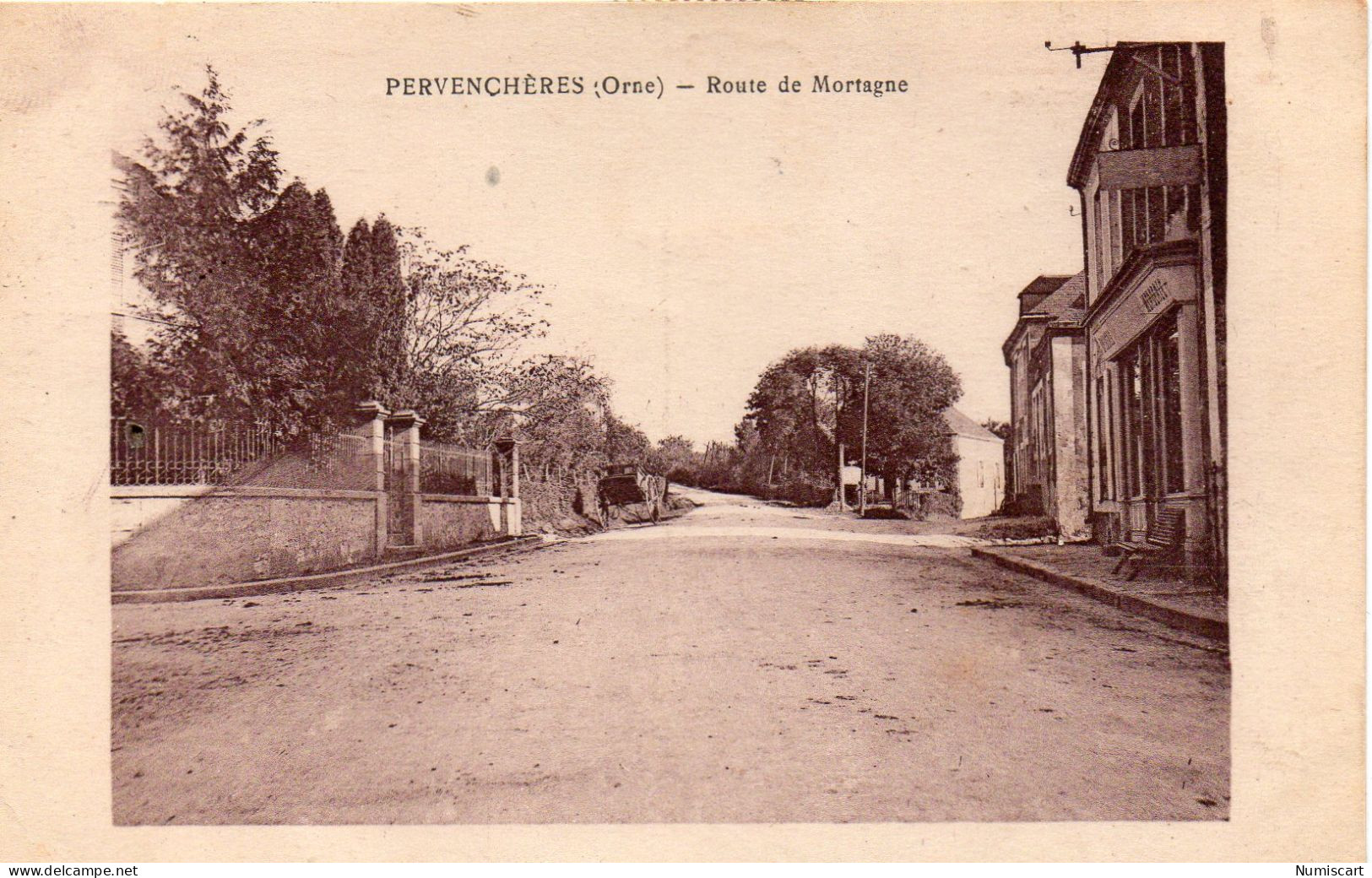 Pervenchères route de Mortagne