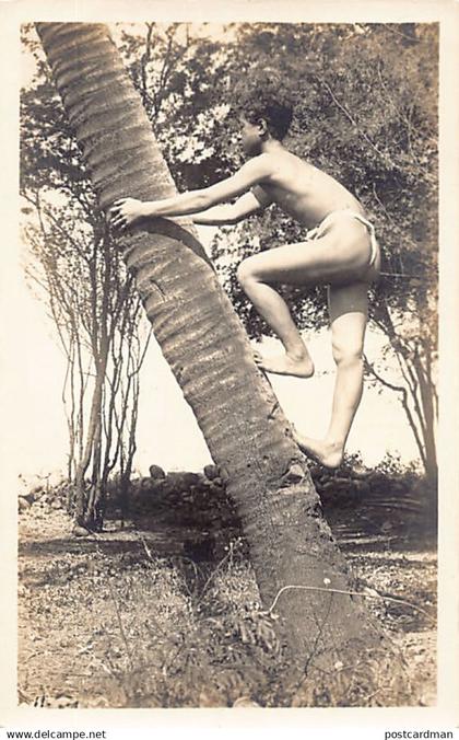 Philippines - Coconut tree climber - REAL PHOTO - Publ. unknown