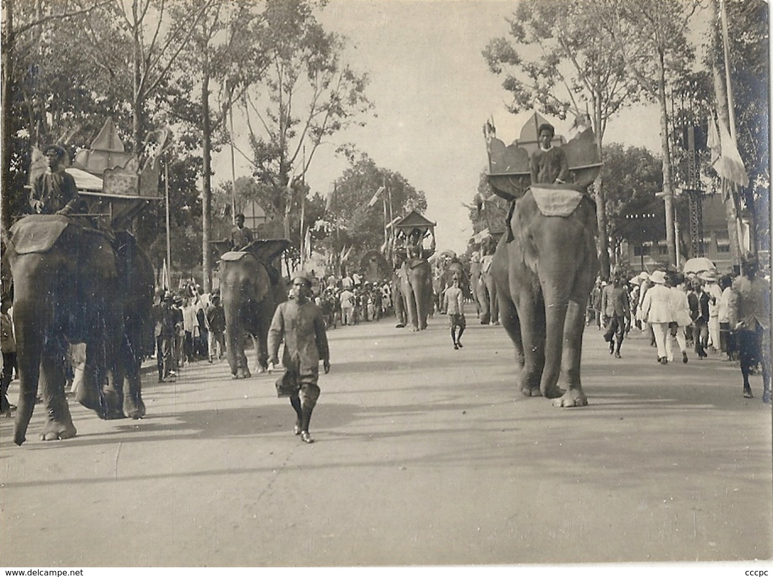 Photo Cambodge Couronnement du Prince...Roi du Cambodge