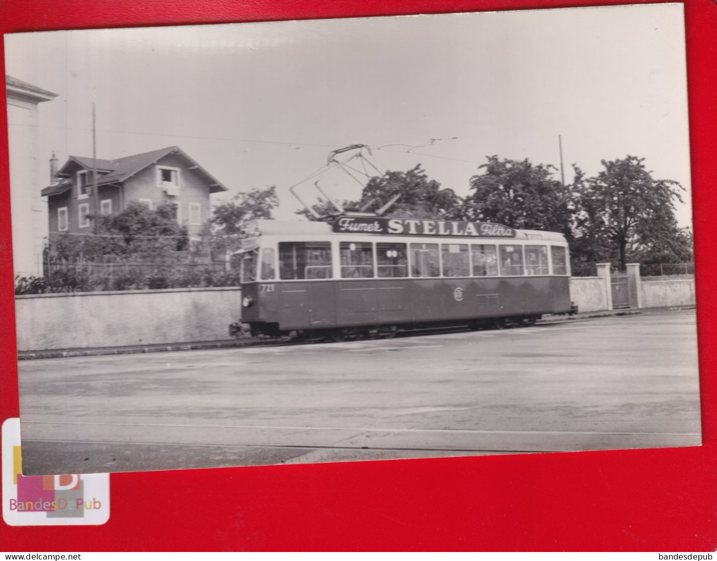 photo format CPA  Suisse tramway Carouge pub cigarettes STELLA  filtra cliché Schnabel 1952