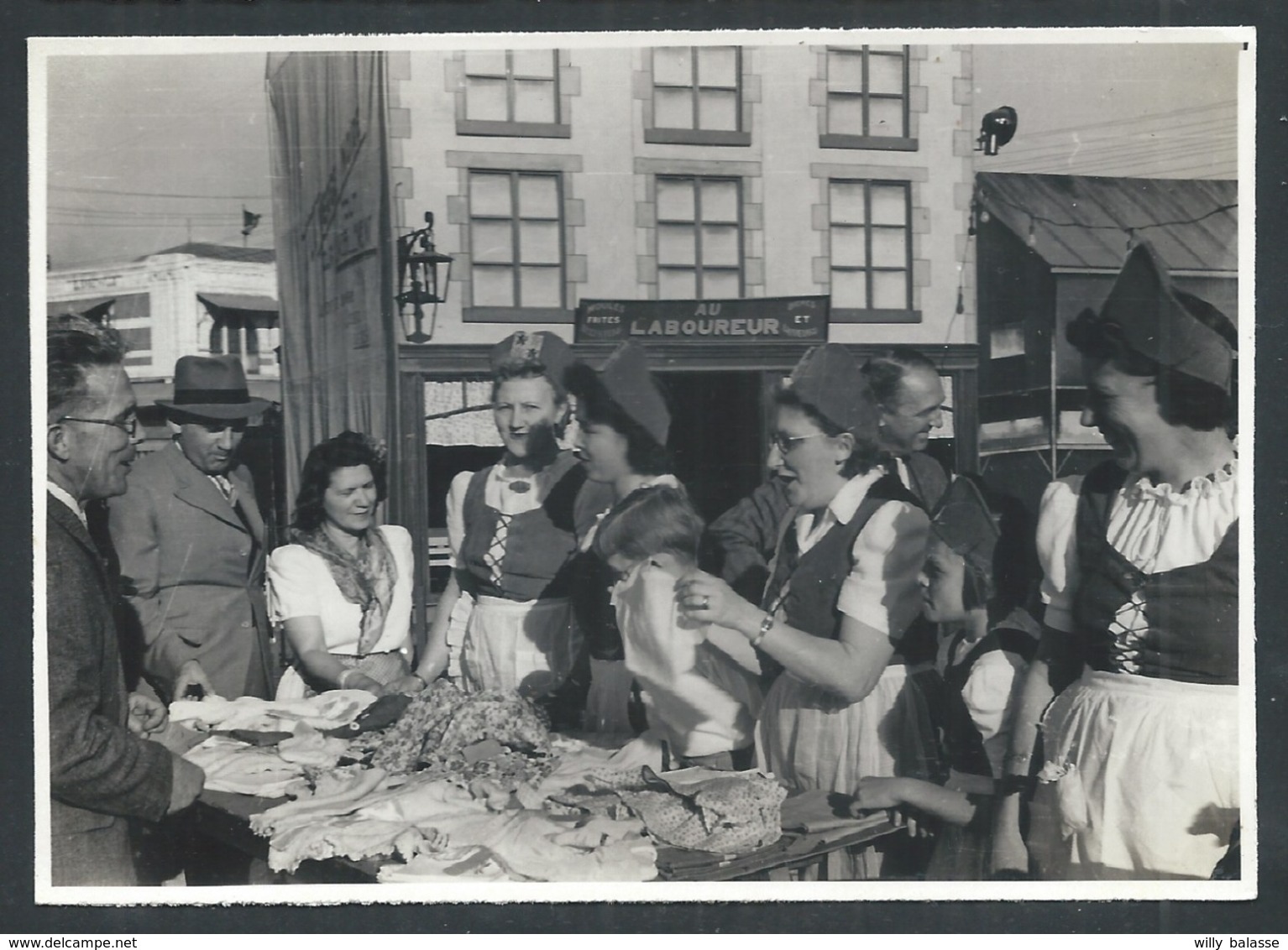 +++ PHOTO Propagande - Afrique - Congo Belge - ELISABETHVILLE - LUBUMBASHI - Kermesse Exposition - 1945  //