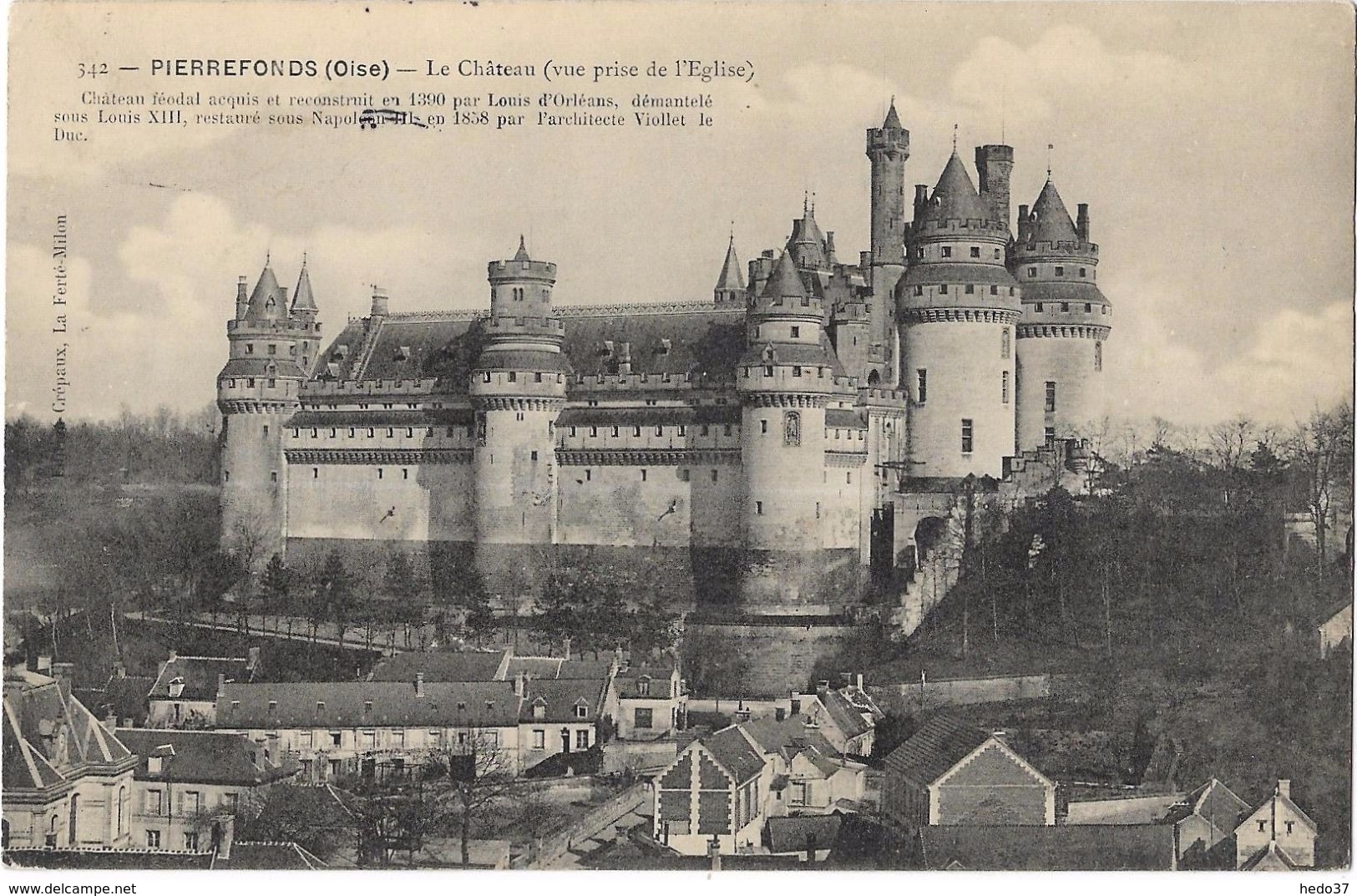 Pierrefonds - Le Château (vue prise de l'Eglise)