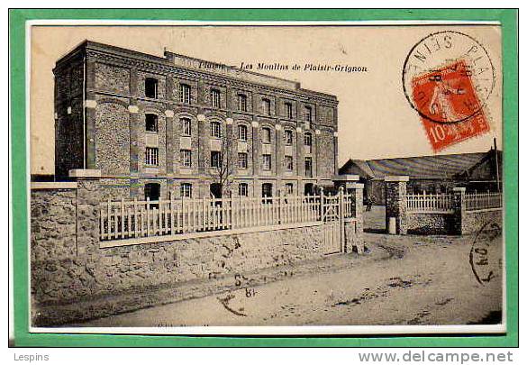 PLAISIR -- Les Moulins de Plaisir-Grignon