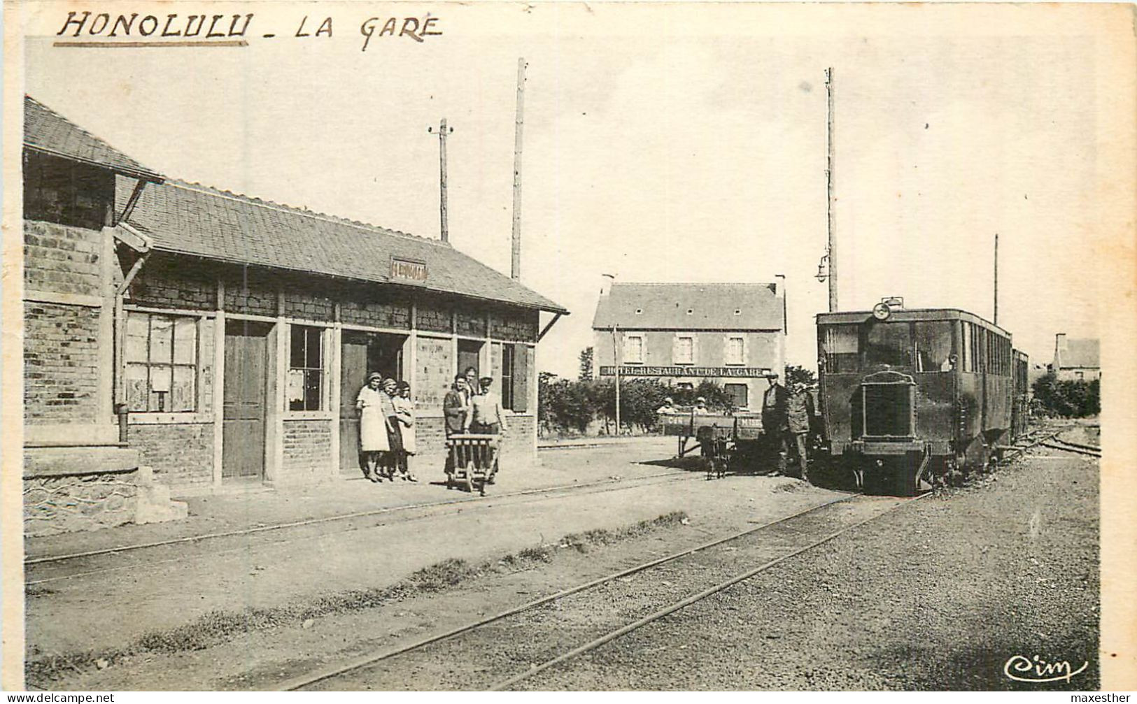 PLEUBIAN  la gare