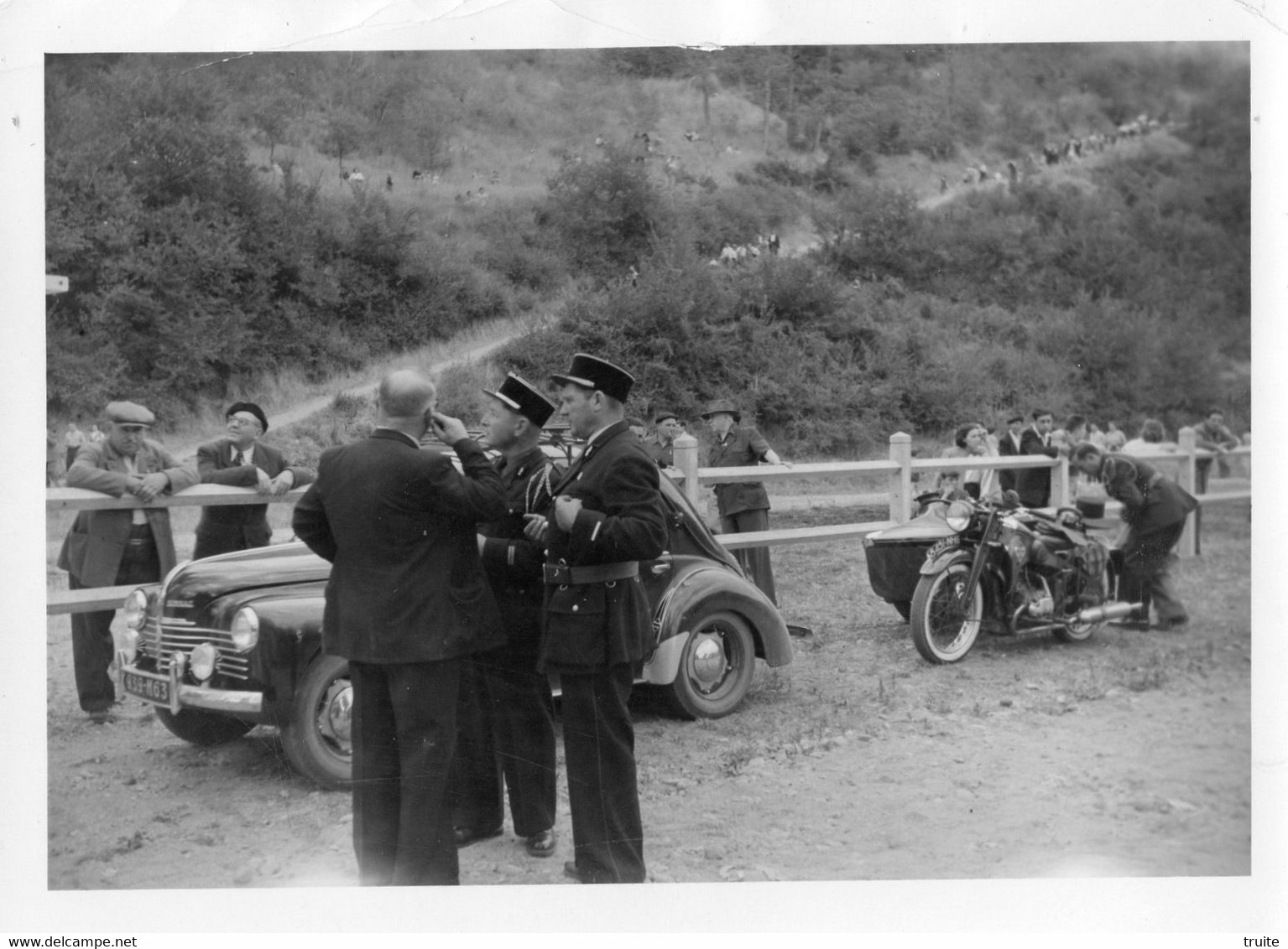 PONT-DU-CHATEAU EXERCICE DE SAPEUR POMPIERS  SIDE-CAR  (PHOTOGRAPHIE )