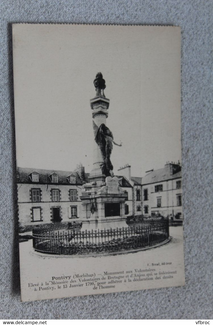 Pontivy, monument aux volontaires, Morbihan 56