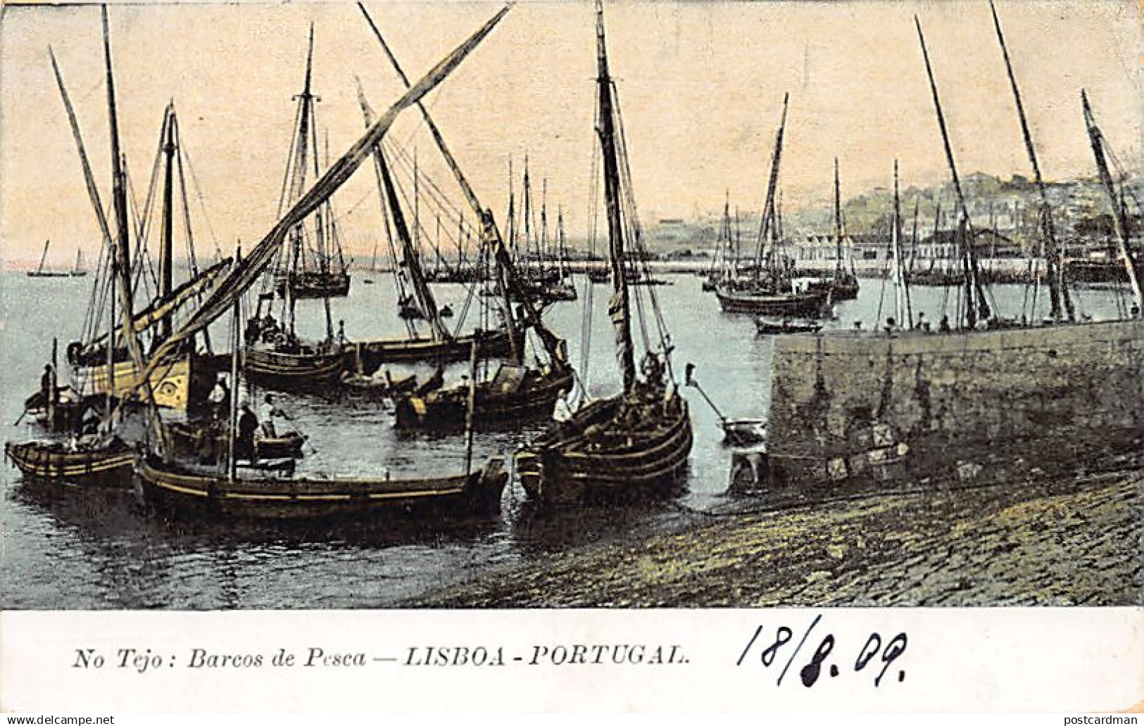 Portugal - LISBOA - Barcos de Pesca