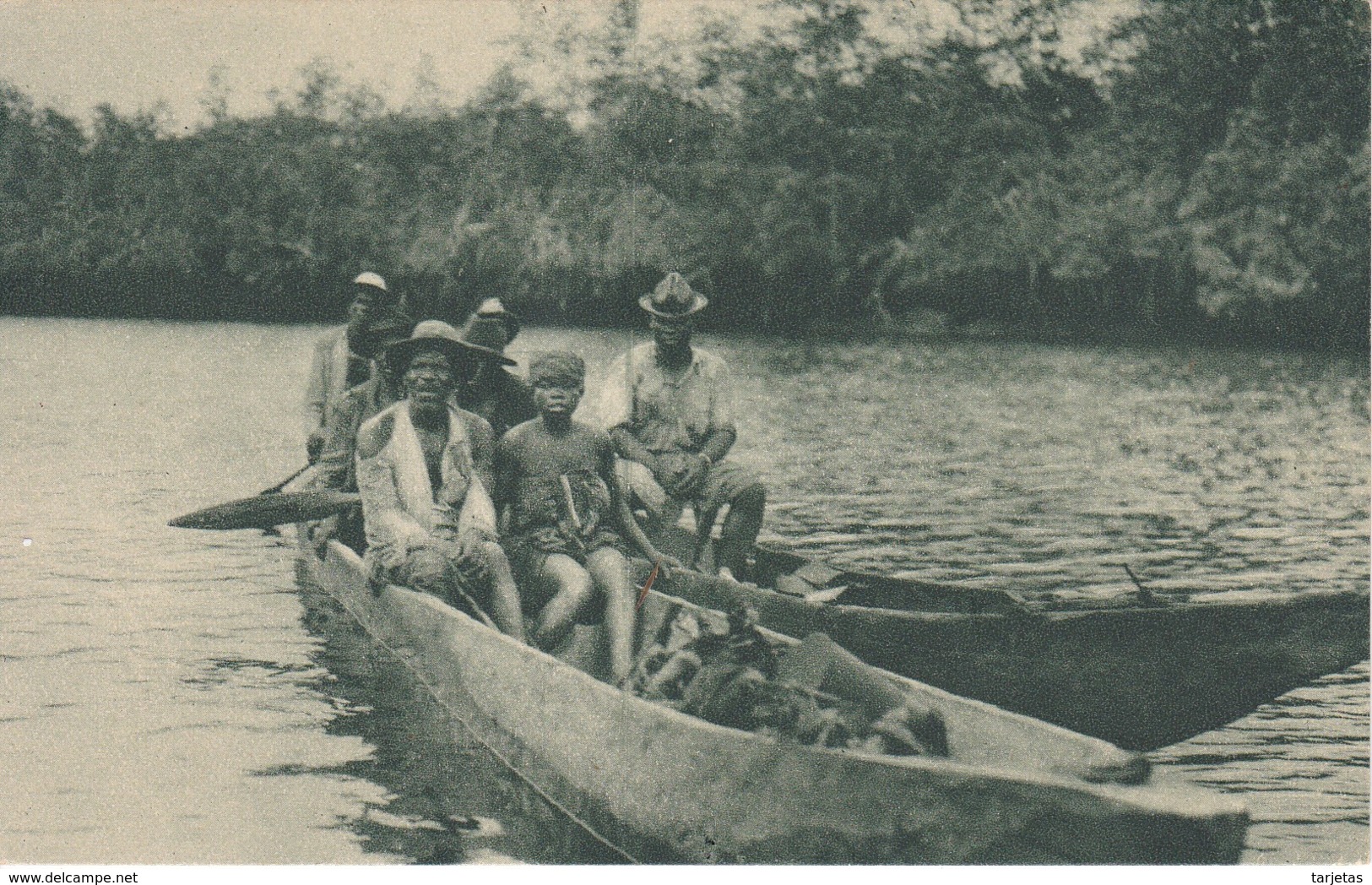 POSTAL DE GUINEA DE UNA FAMILIA NAVEGANDO EN EL RIO KONGÜE (PUBLICACIONES PATRIOTICAS) EXPO IBERO-AMERICANA SEVILLA 1929