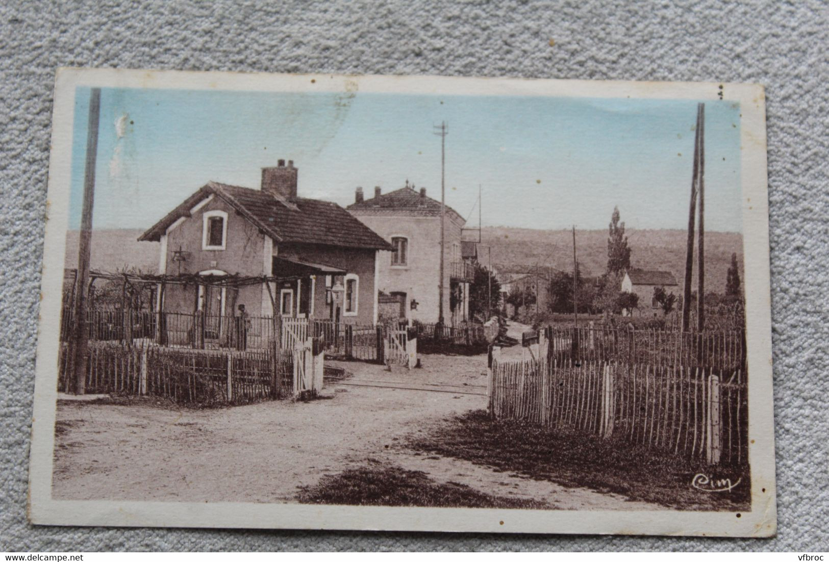 Pradons, la halte, Ardèche 07