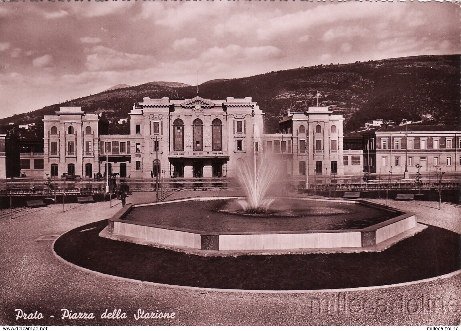 #PRATO: PIAZZA DELLA STAZIONE