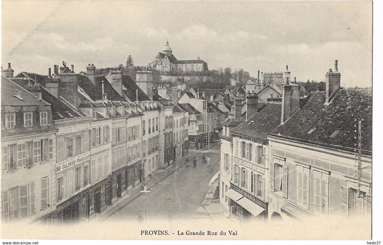 Provins - La Grande Rue du Val