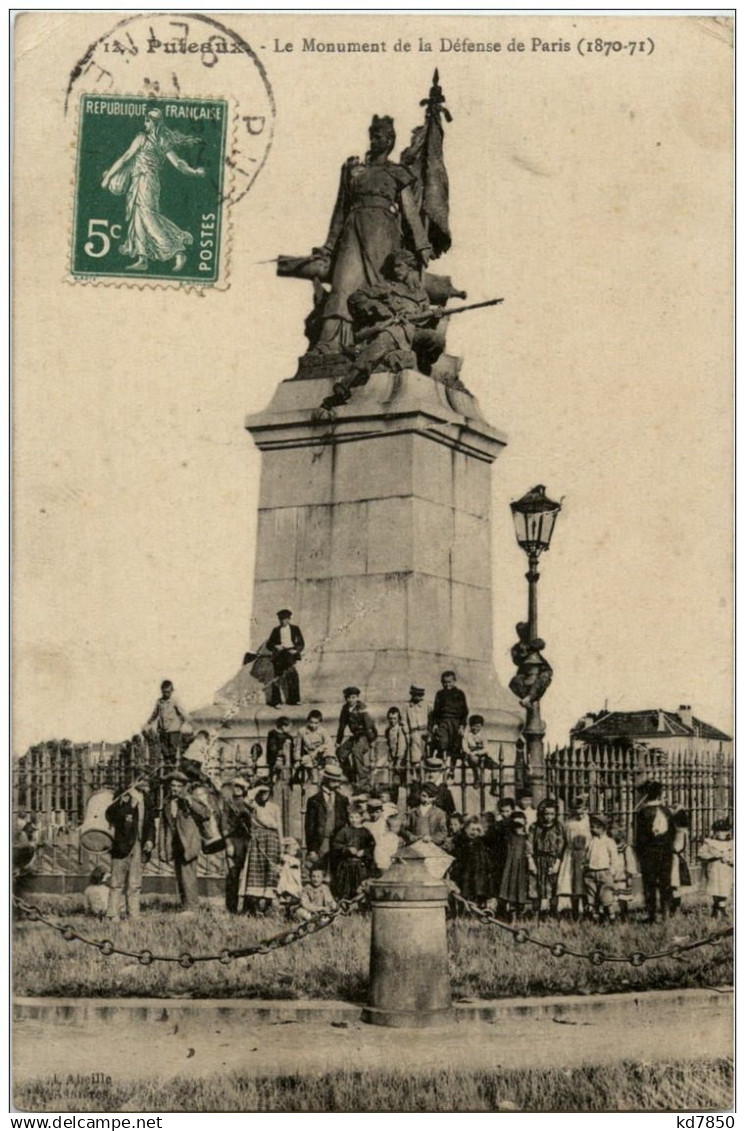 Puteaux - Le Monument de la Defense