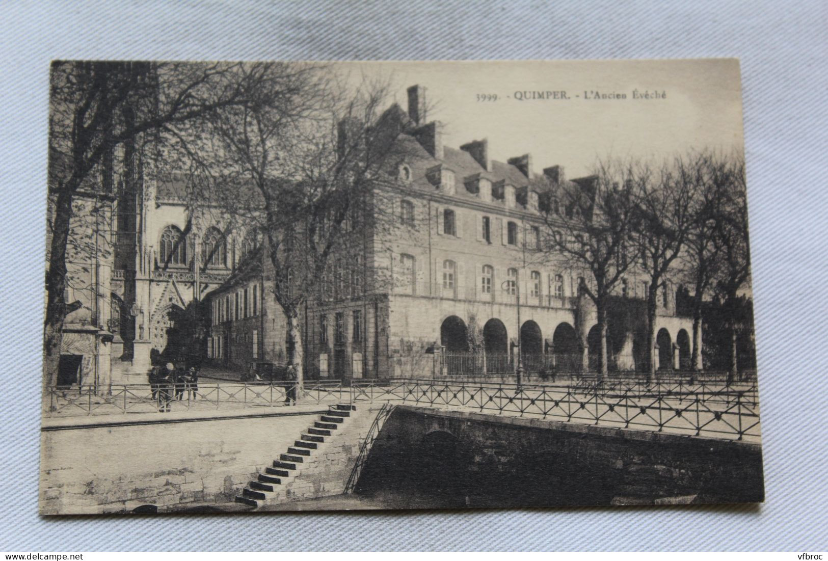 Quimper, ancien évêché, Finistère 29