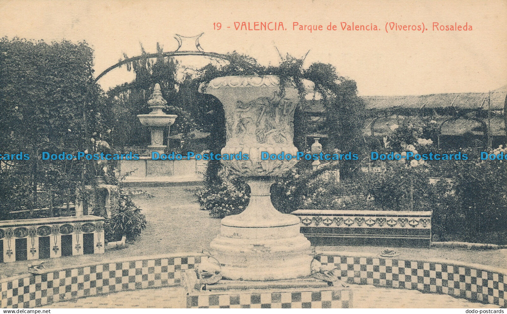 R038872 Valencia. parque de Valencia. Rosaleda. B. Hopkins