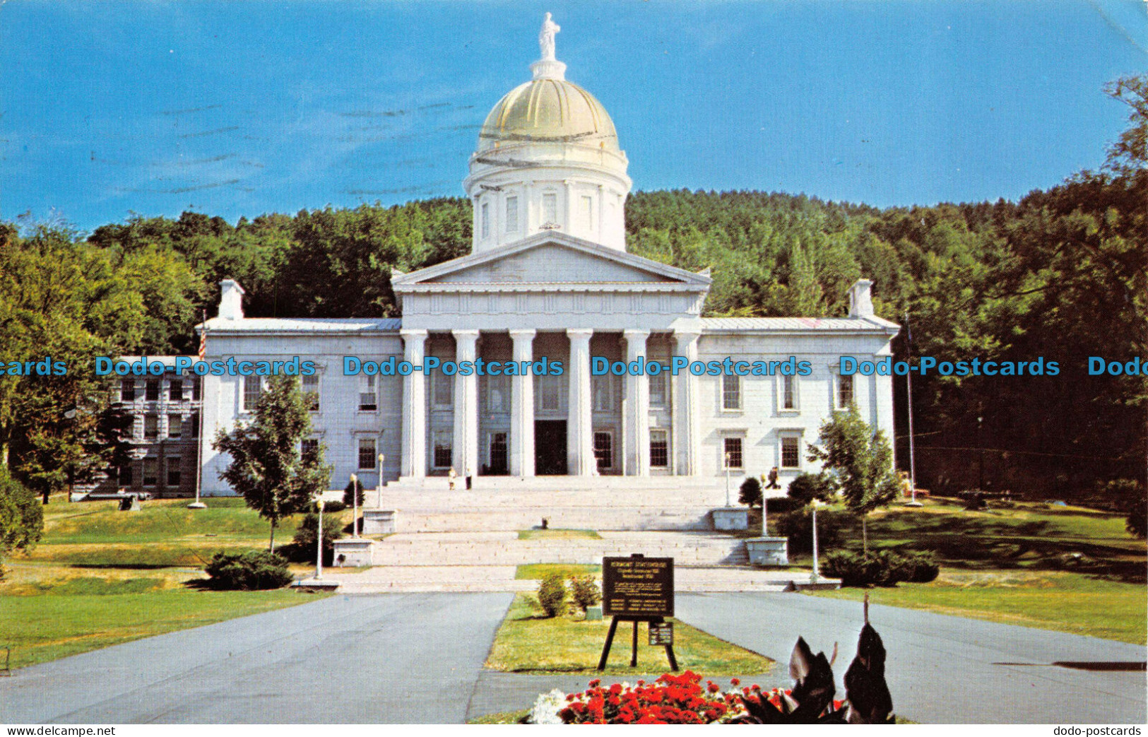 R074036 Vermont State Capitol. Montpelier. Mike Roberts. 1981