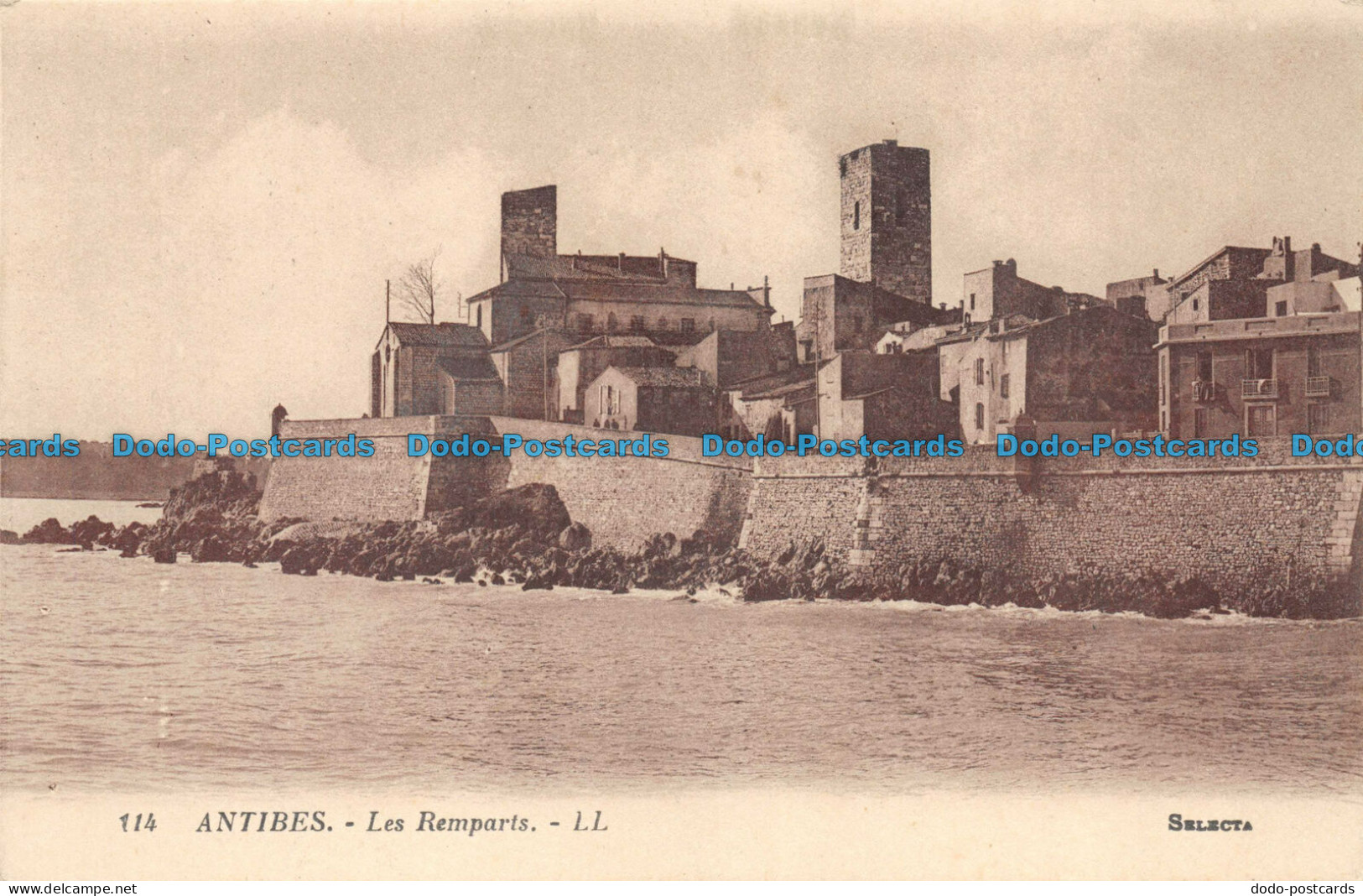 R149902 Antibes. Les Remparts. LL. No 114