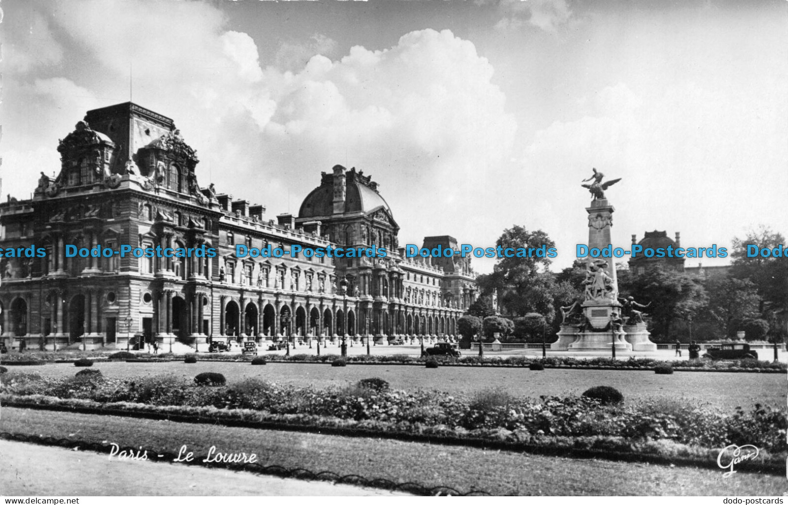 R150842 Paris. Le Louvre. RP