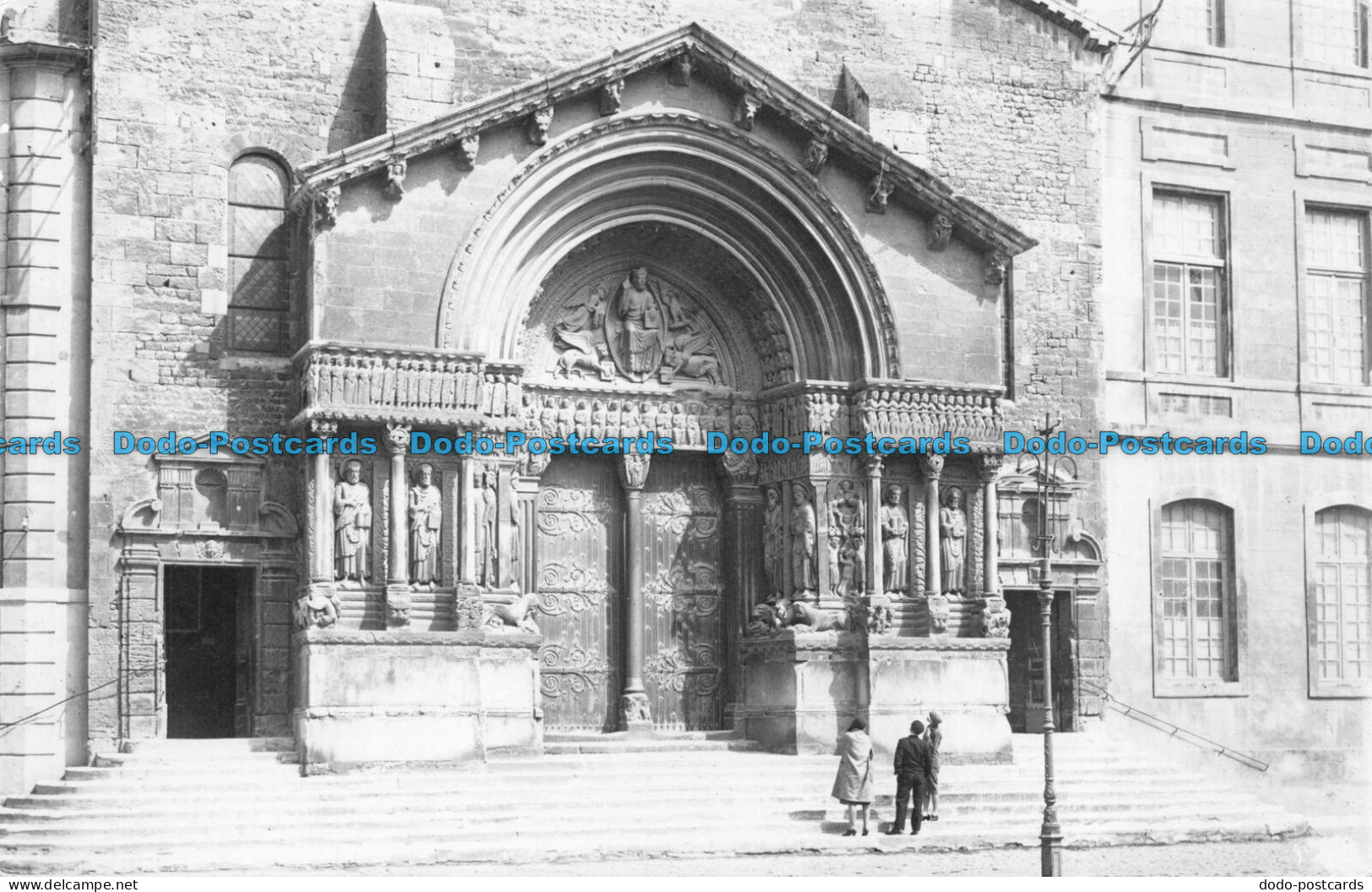 R151572 Arles. Eglise St. Trophime. Vignal Arles