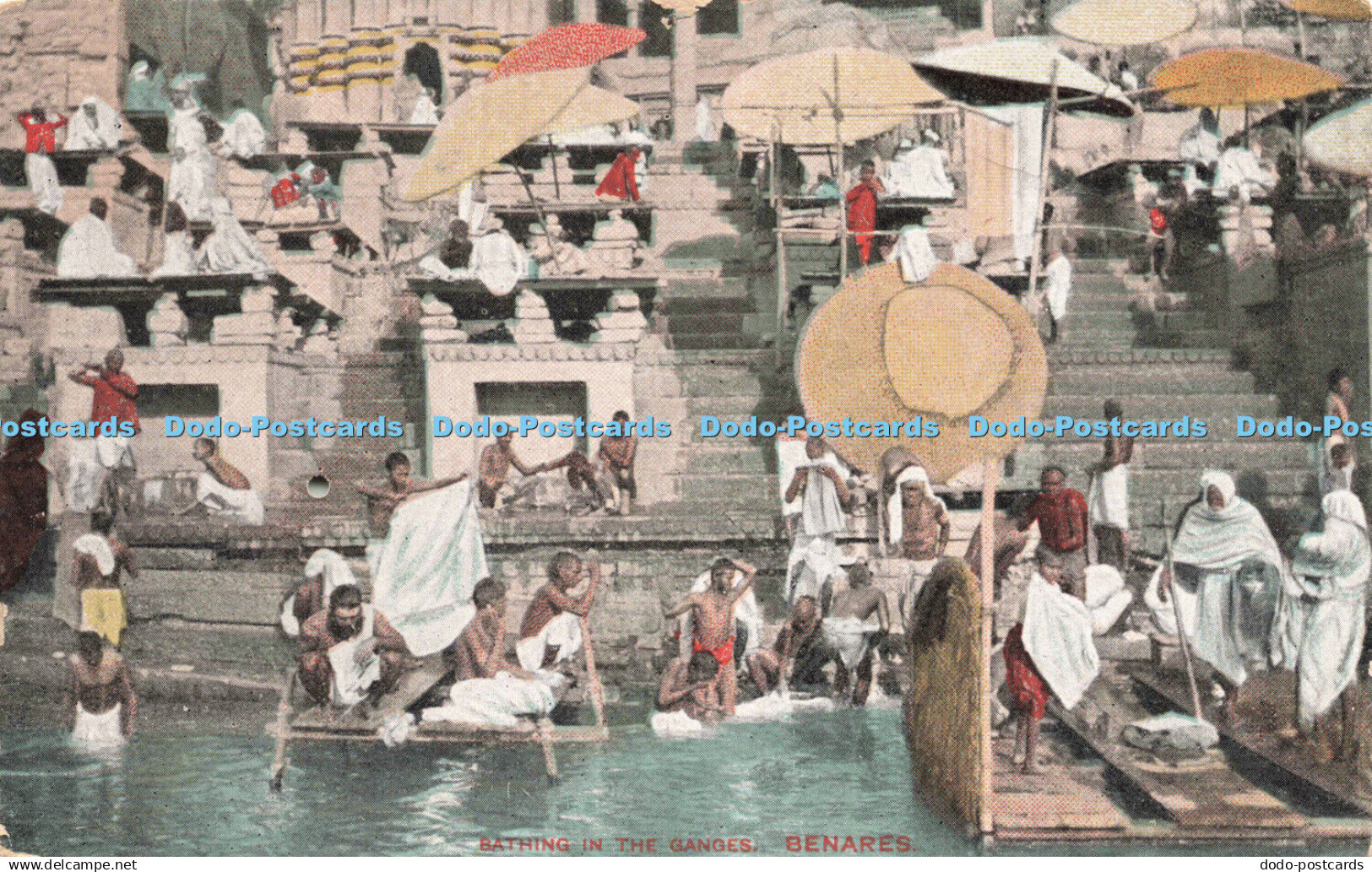 R214257 Bathing in the Ganges Benares 1907