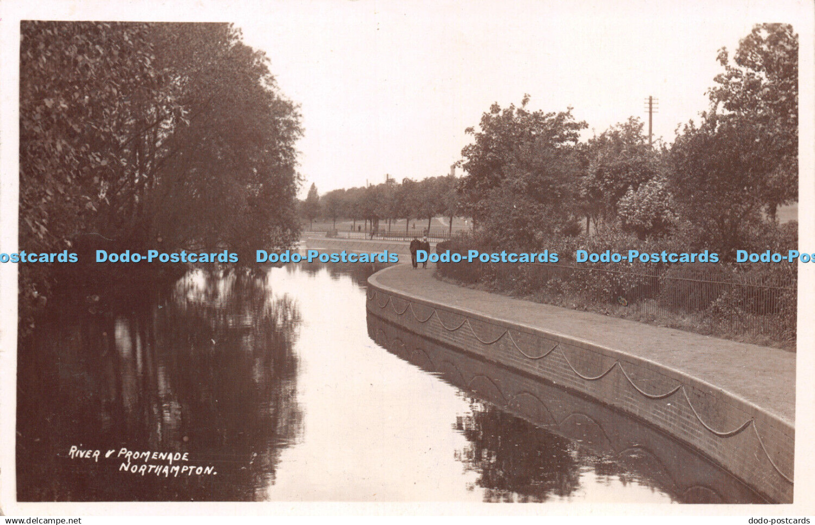 R253721 River and Promenade Northampton