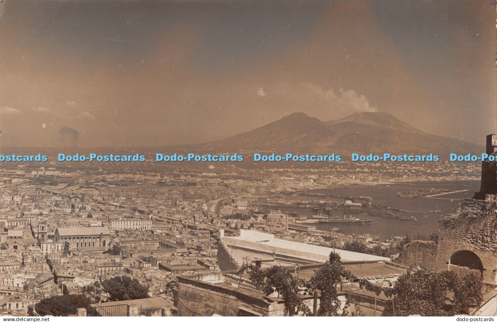 R290966 General View Naples Postcard