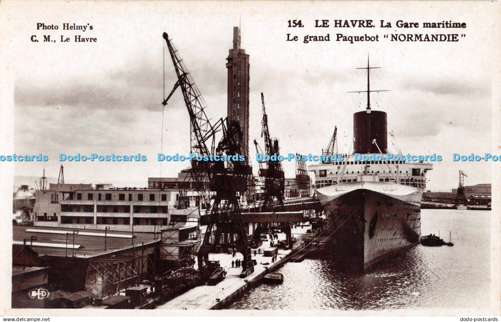 R305339 Photo Helmys C M Le Havre 154 Le Havre La Gare maritime Le grand Paquebo