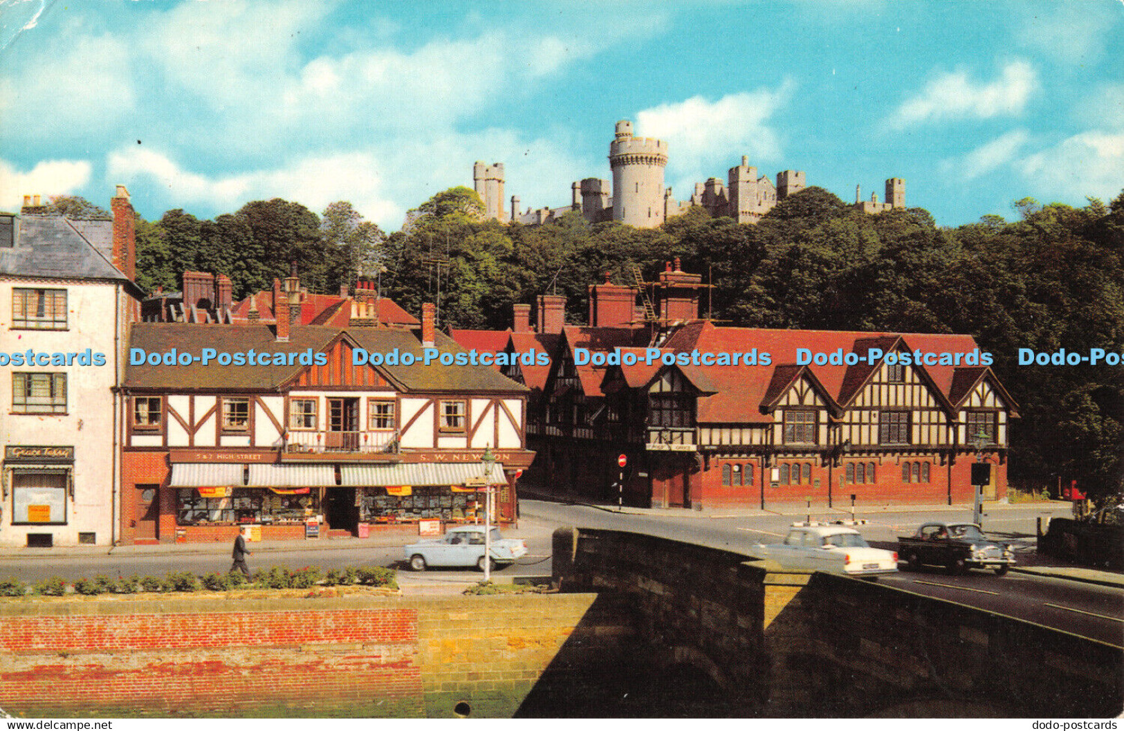 R371838 Arundel Postcard