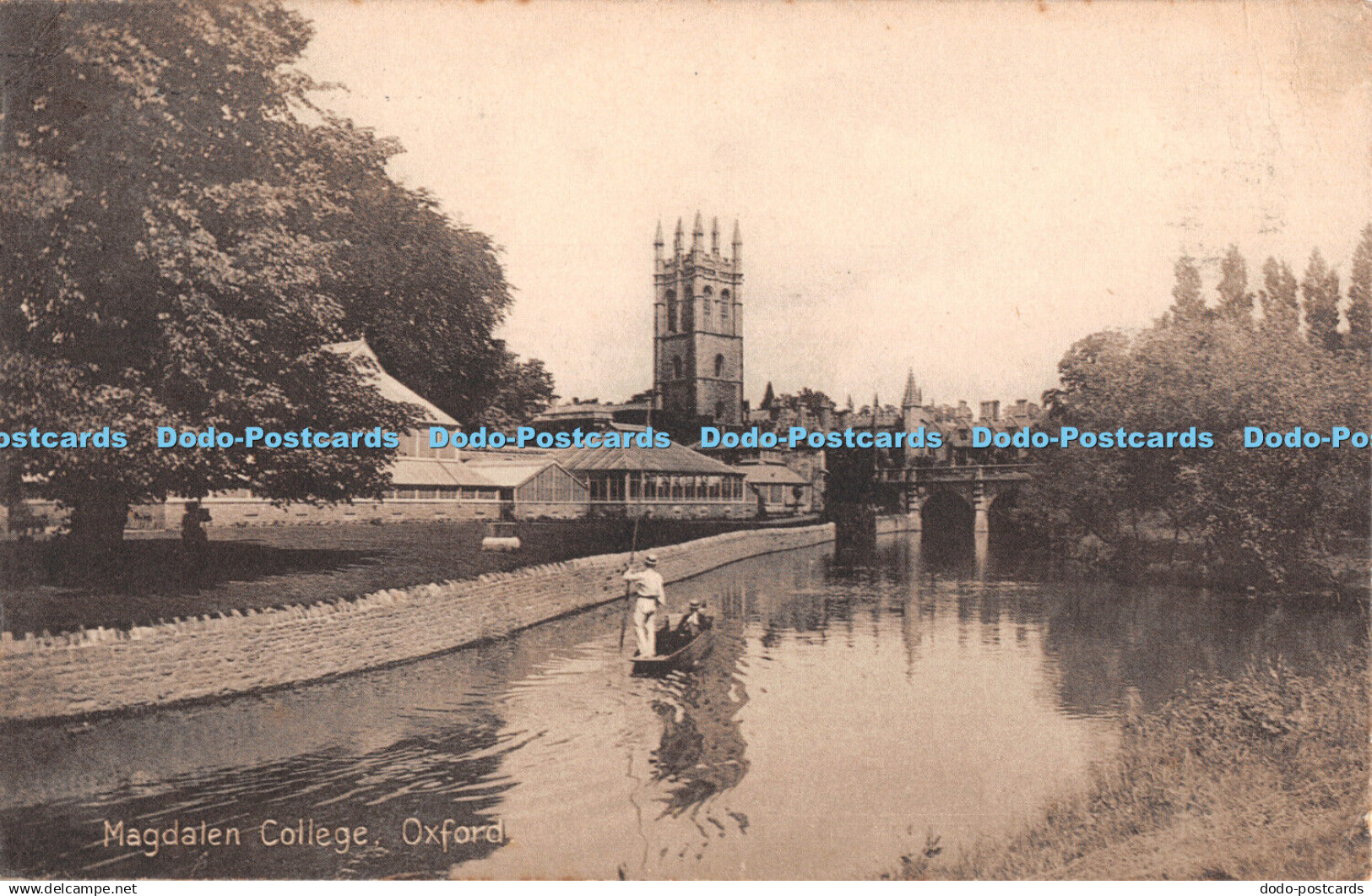 R382527 Magdalen College Oxford Oxford Series No 2524 1918