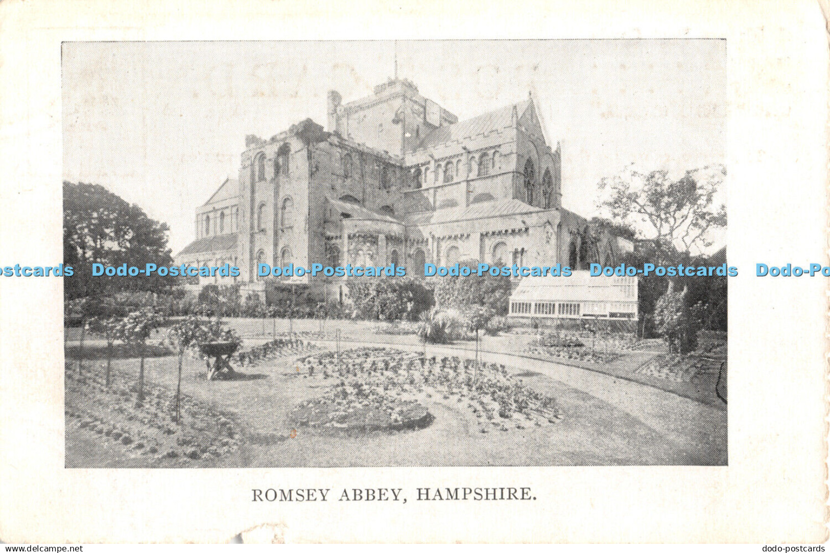 R442347 Hampshire Romsey Abbey Postcard