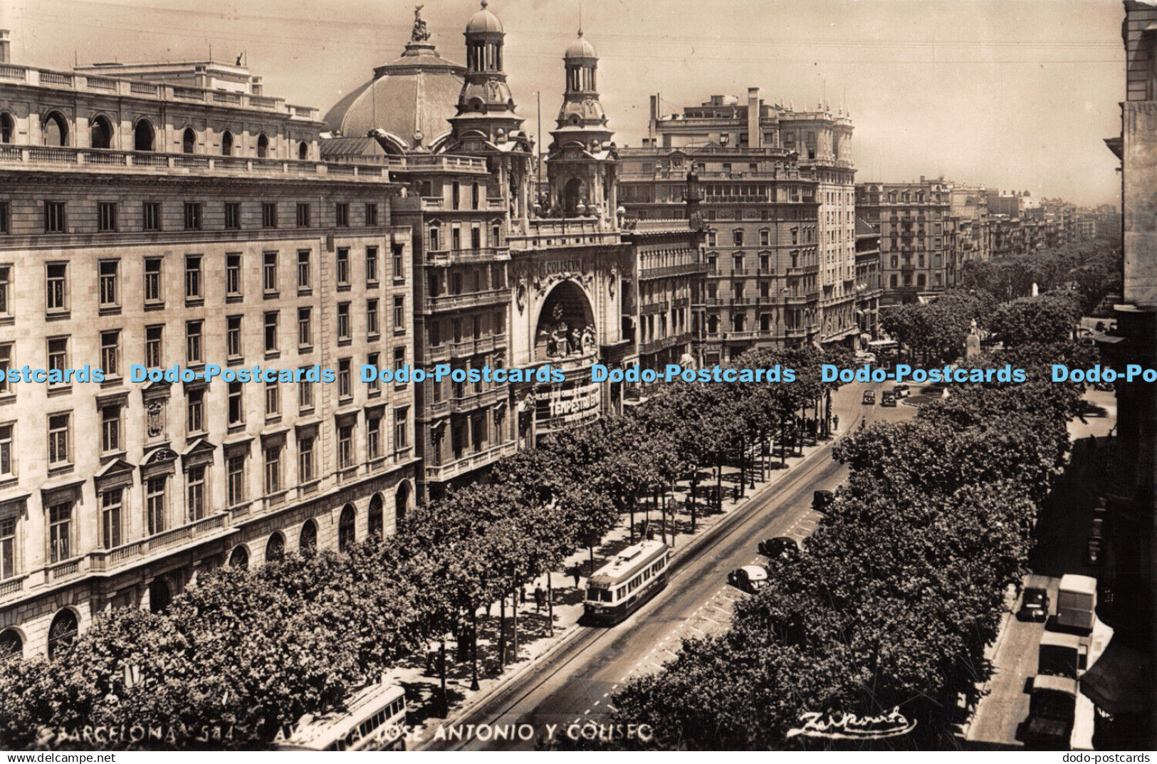 R452777 Barcelona Avenida Iose Antonio y Coliseo Zerkowitz