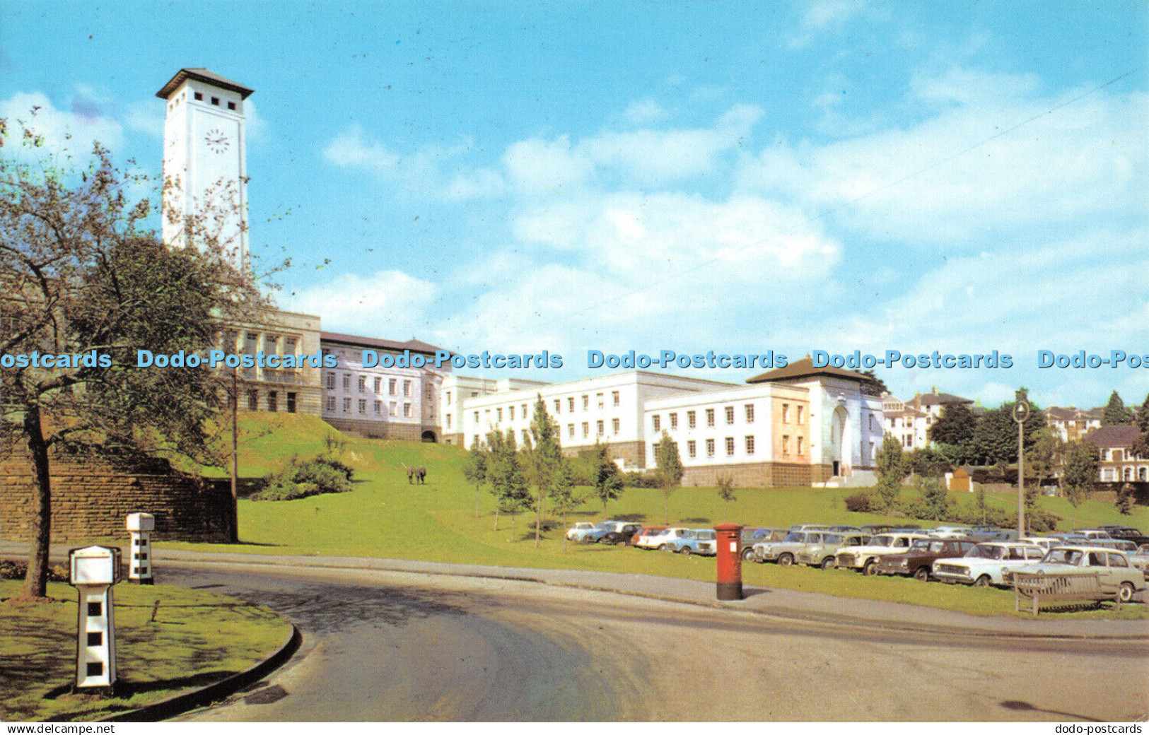 R483998 Newport Civic Centre Postcard