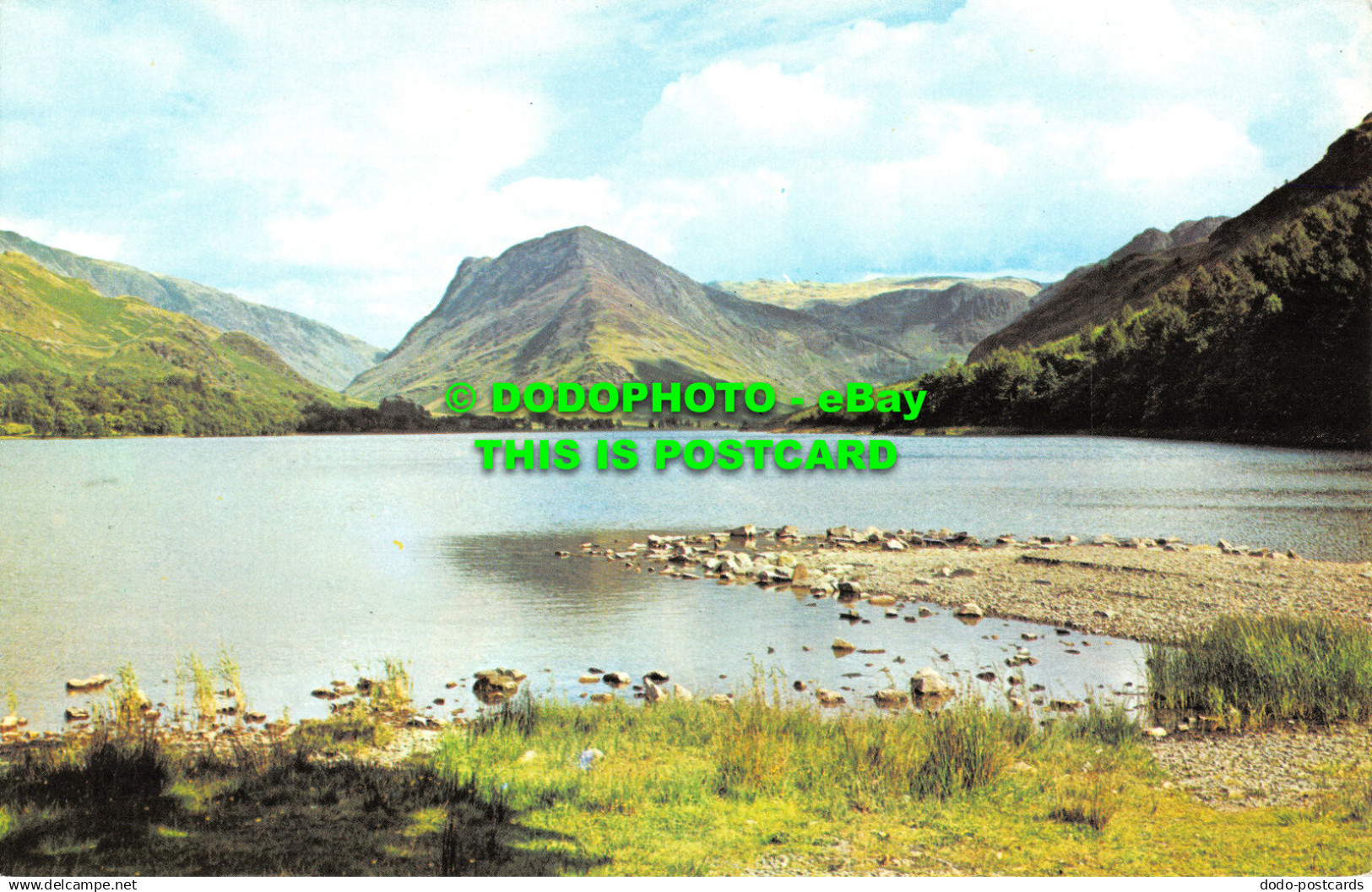 R525283 Buttermere and Fleetwith. Postcard