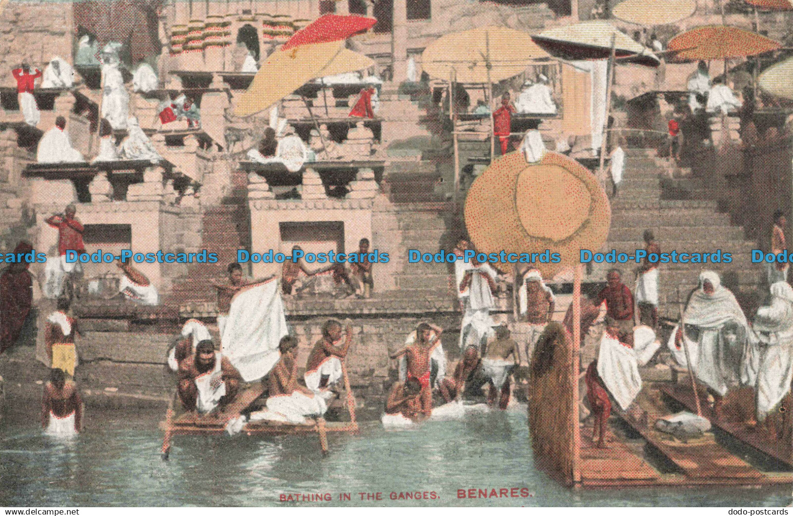 R668701 Benares. Bathing in the Ganges. Postcard