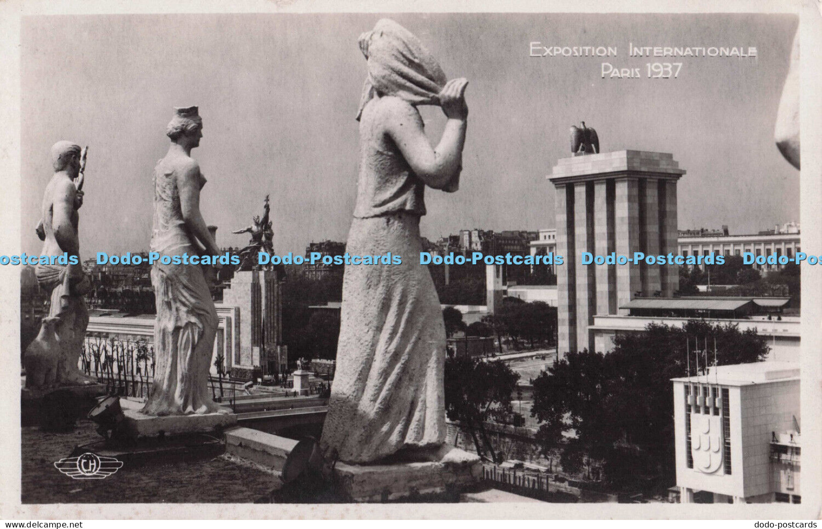 R699168 Paris. Expositions Internationale. Vue Generale. Pise du Pavillon D Ital