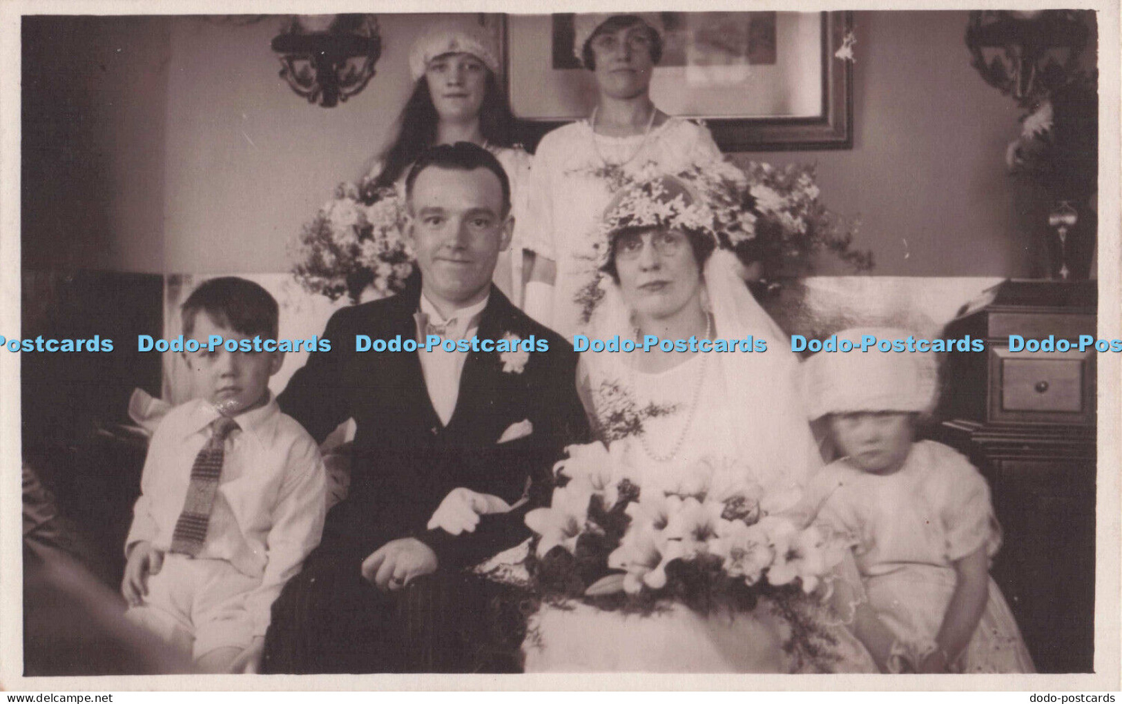 R703637 Wedding. Postcard