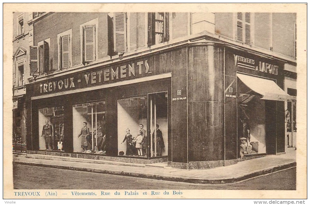 réf : A-14-343 : Trévoux magasin de vêtements Lafont