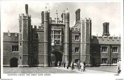 11250014 Hampton Court The Great Gate House Hampton