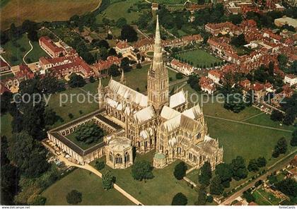 73196870 Wiltshire UK Fliegeraufnahme mit Salisbury Cathedral Wiltshire UK