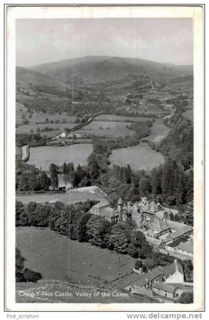 Royaume-Uni - Pays de Galles - Craig y nos Castle - valley of the caves