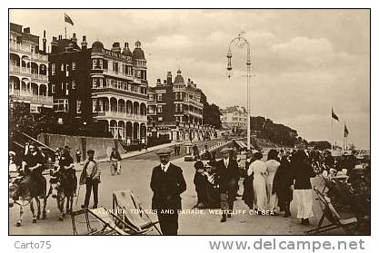 Royaume-Uni - Westcliff on sea - Palmeira Towers - Promenade Ane